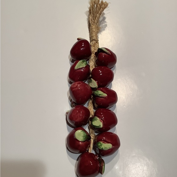 Vintage Ceramic Decorative Red Apple Garland on Natural Braided Rope, 🍎 - Picture 9 of 9
